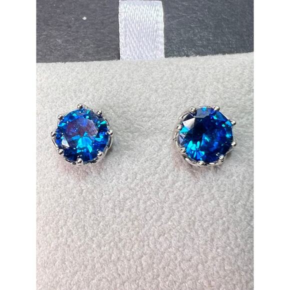 NEW Blue CZ rhodium over sterling silver solitaire stud earrings - Picture 1 of 11